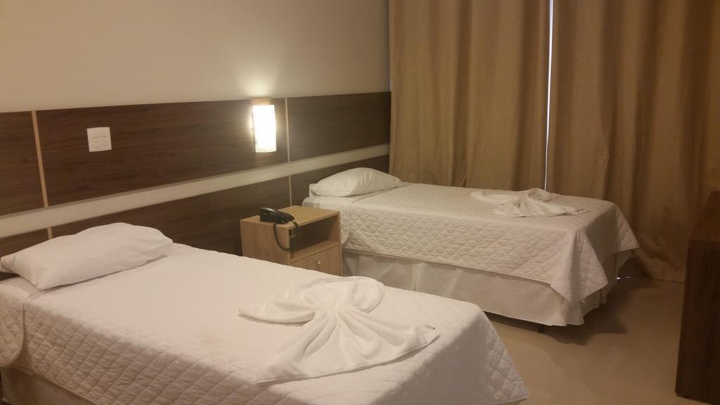 Kamur Plaza Hotel Goianesia Rom bilde